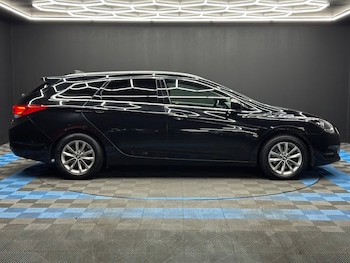 Used Hyundai i40 2017 for sale - 78348298: Photo