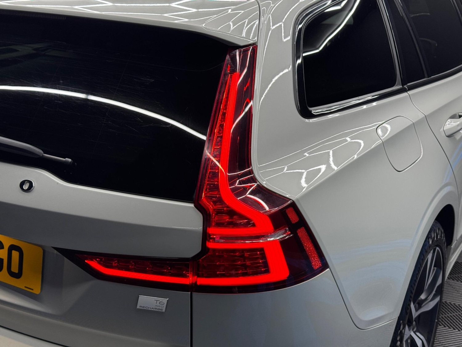 Used Volvo V60 for sale - 77016928: Photo 41