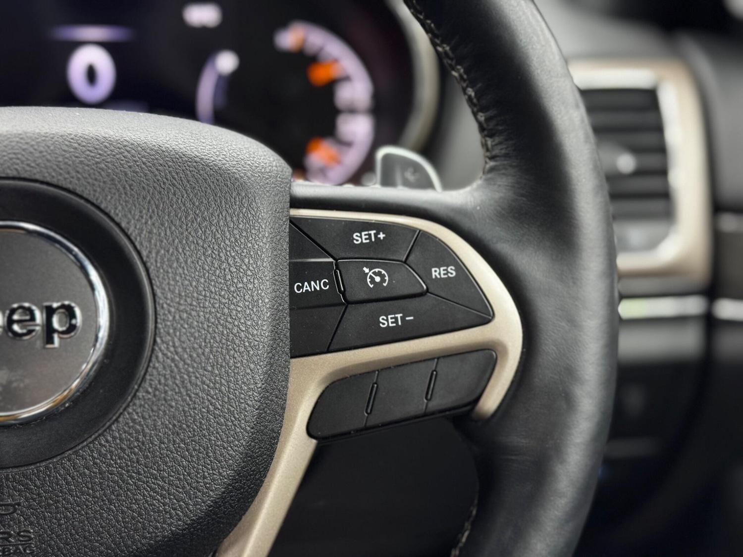 Used Jeep Grand Cherokee 2017 for sale - 76441109: Photo 21