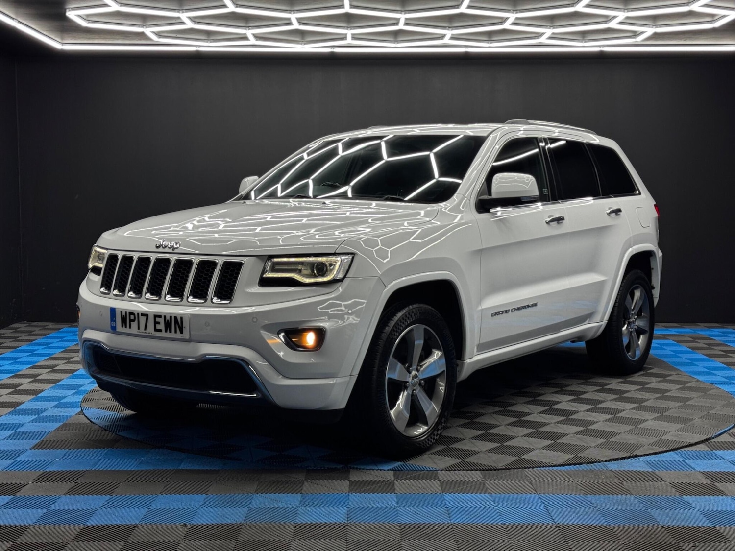 Used Jeep Grand Cherokee 2017 for sale - 76441109: Photo 3