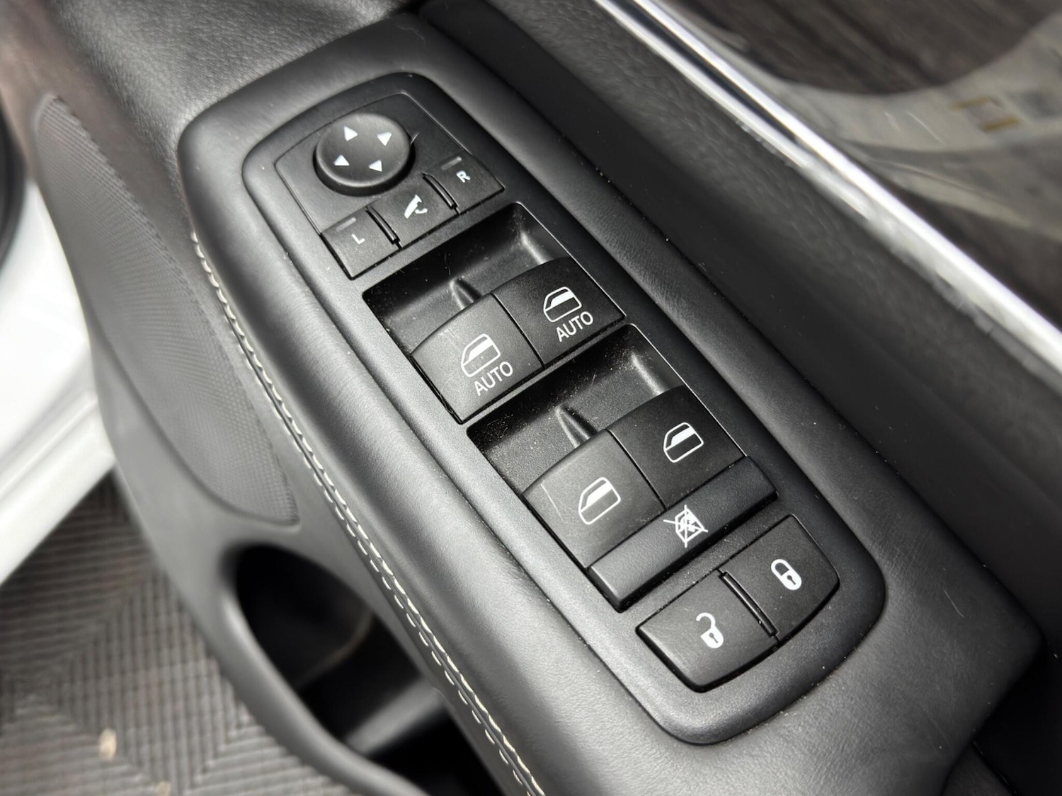 Used Jeep Grand Cherokee 2017 for sale - 76441109: Photo 42