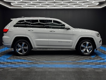 Used Jeep Grand Cherokee 2017 for sale - 76441109: Photo