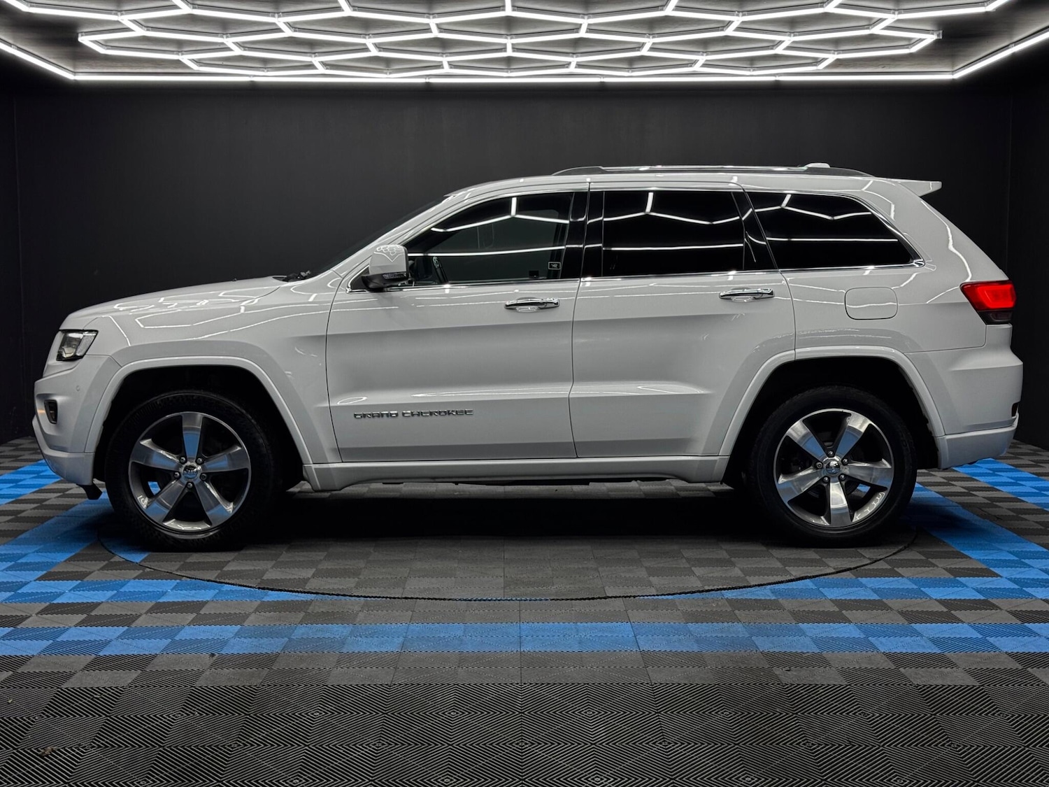 Used Jeep Grand Cherokee 2017 for sale - 76441109: Photo 8