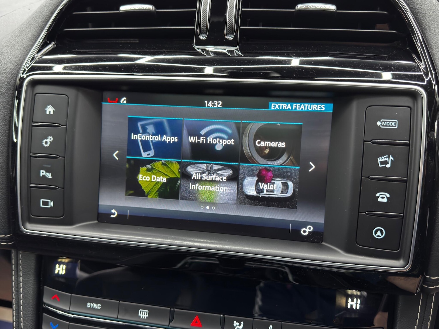 Used Jaguar F-Pace 2017 for sale - 76913112: Photo 29