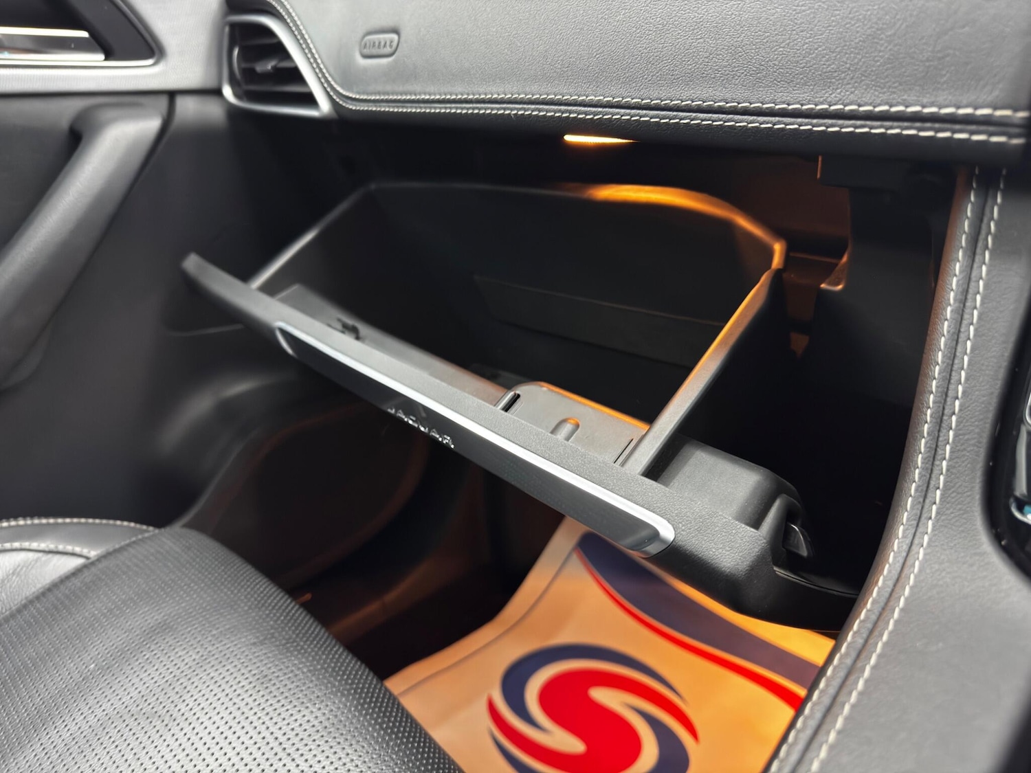 Used Jaguar F-Pace 2017 for sale - 76913112: Photo 36