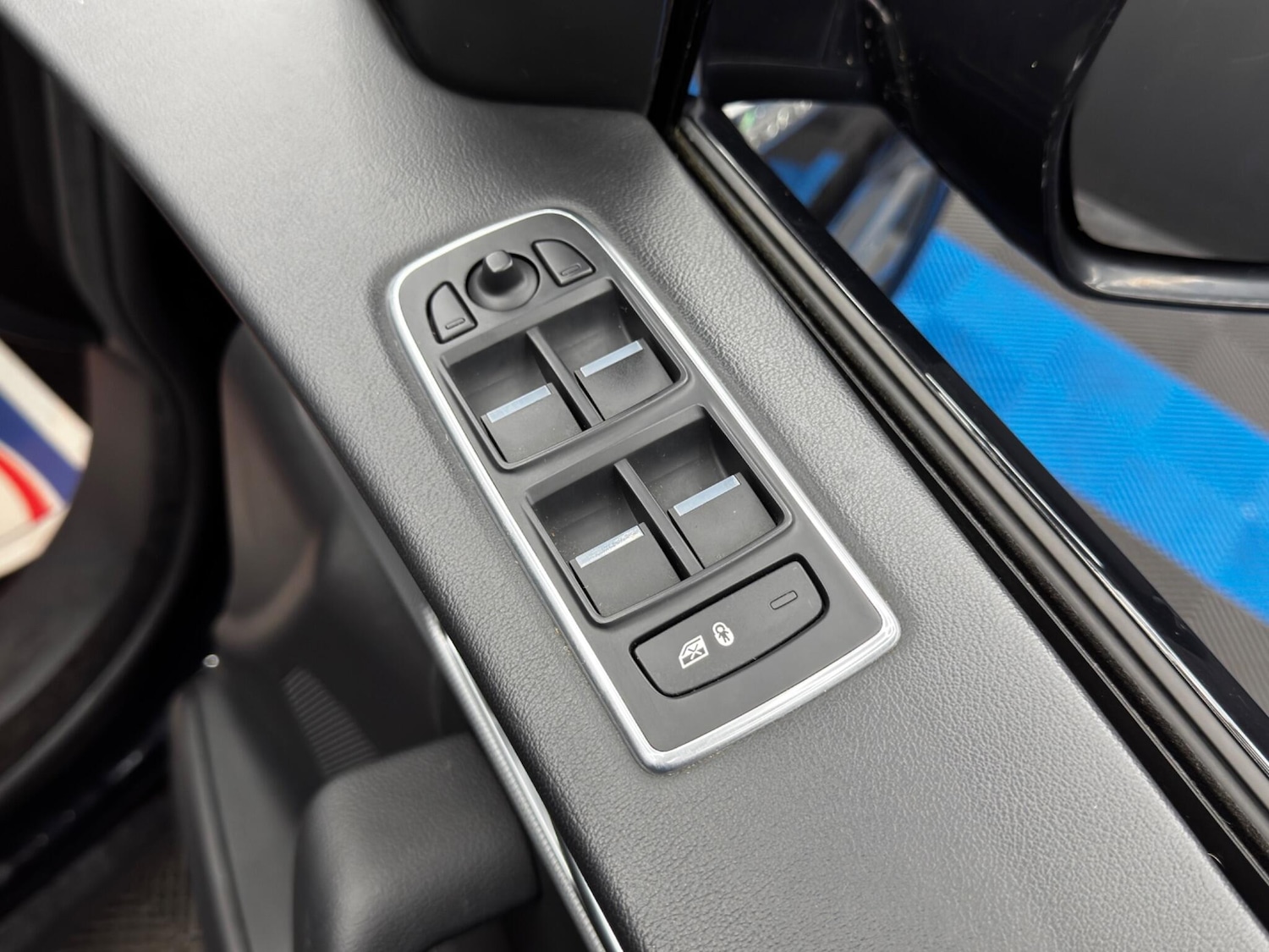 Used Jaguar F-Pace 2017 for sale - 76913112: Photo 40