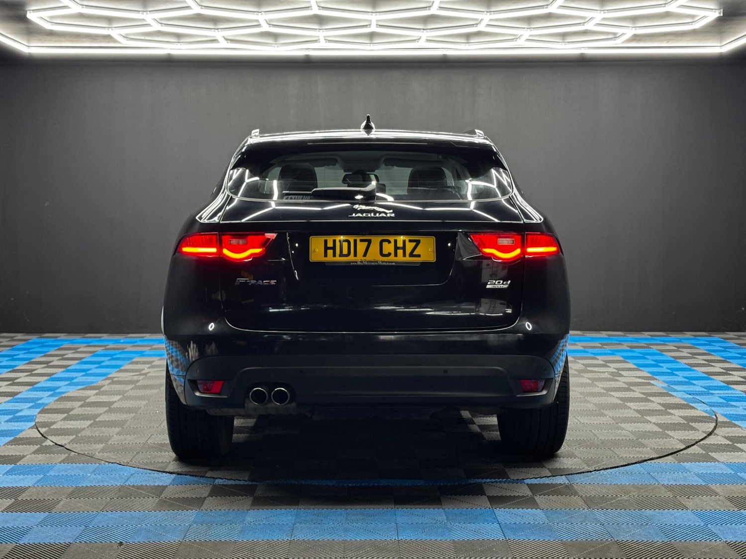 Used Jaguar F-Pace 2017 for sale - 76913112: Photo 6