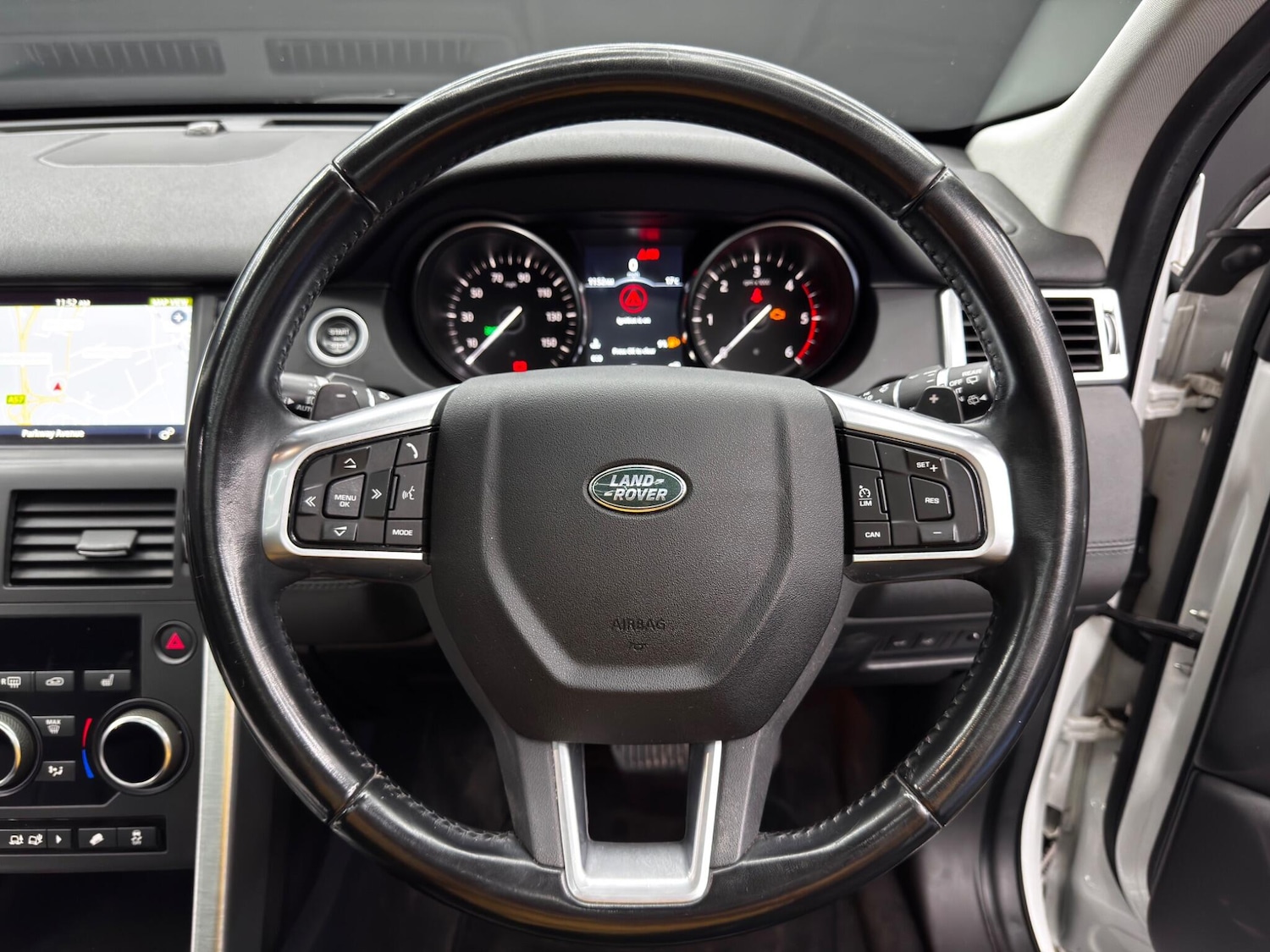 Used Land Rover Discovery Sport 2018 for sale - 76457700: Photo 19