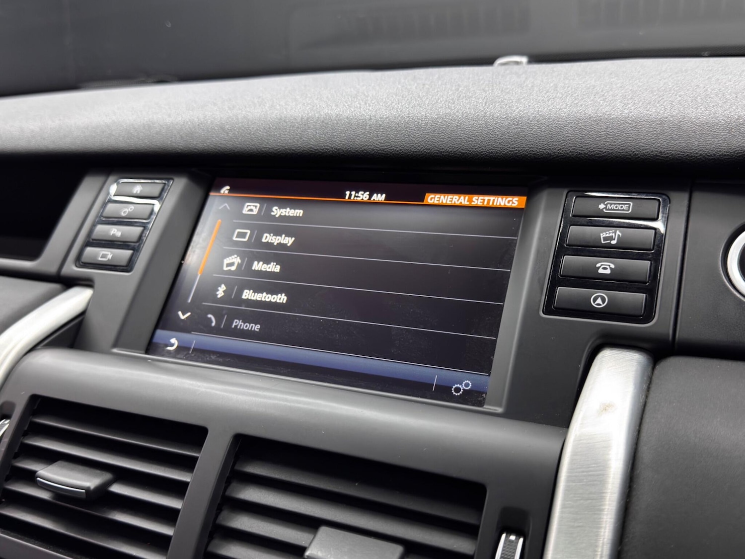 Used Land Rover Discovery Sport 2018 for sale - 76457700: Photo 28