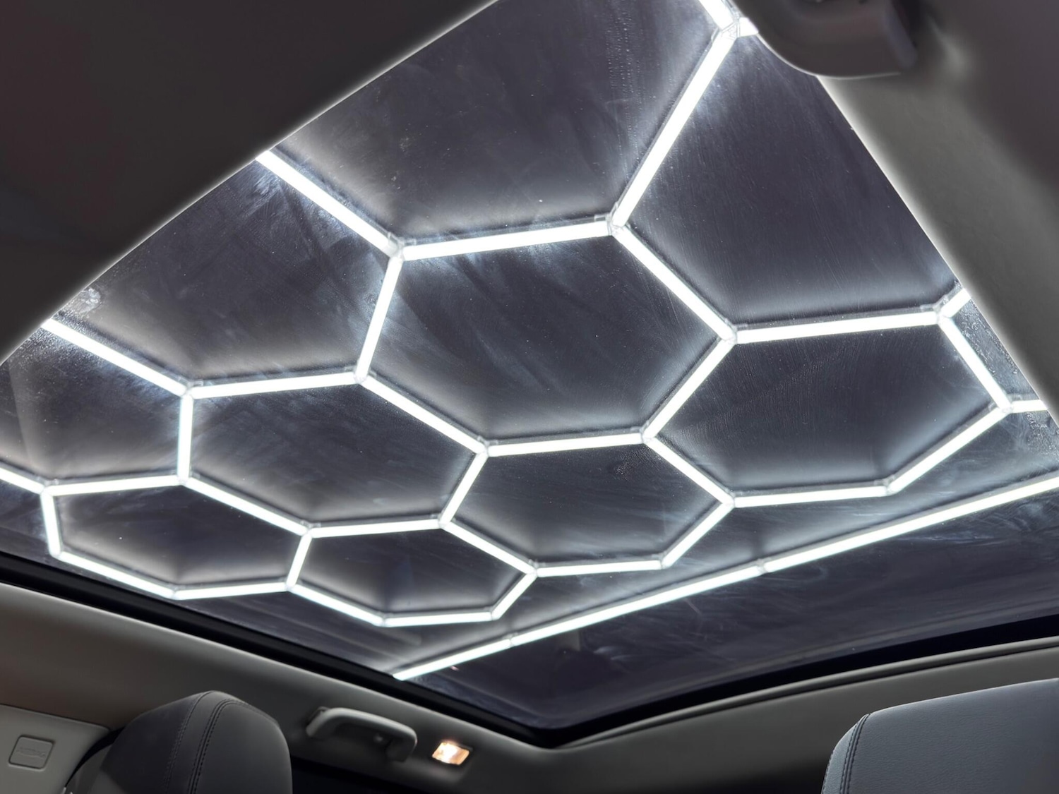 Used Land Rover Discovery Sport 2018 for sale - 76457700: Photo 30