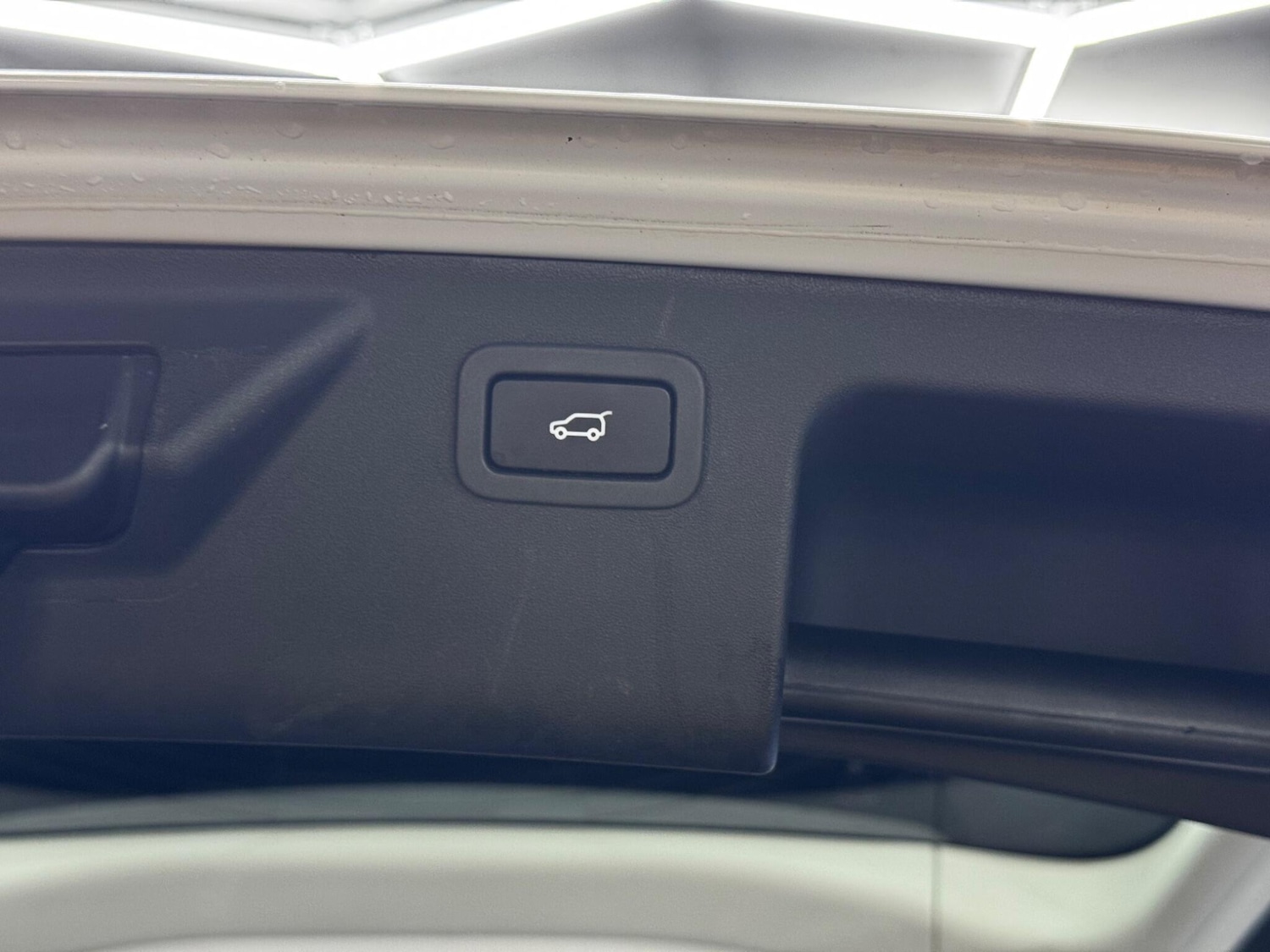 Used Land Rover Discovery Sport 2018 for sale - 76457700: Photo 34