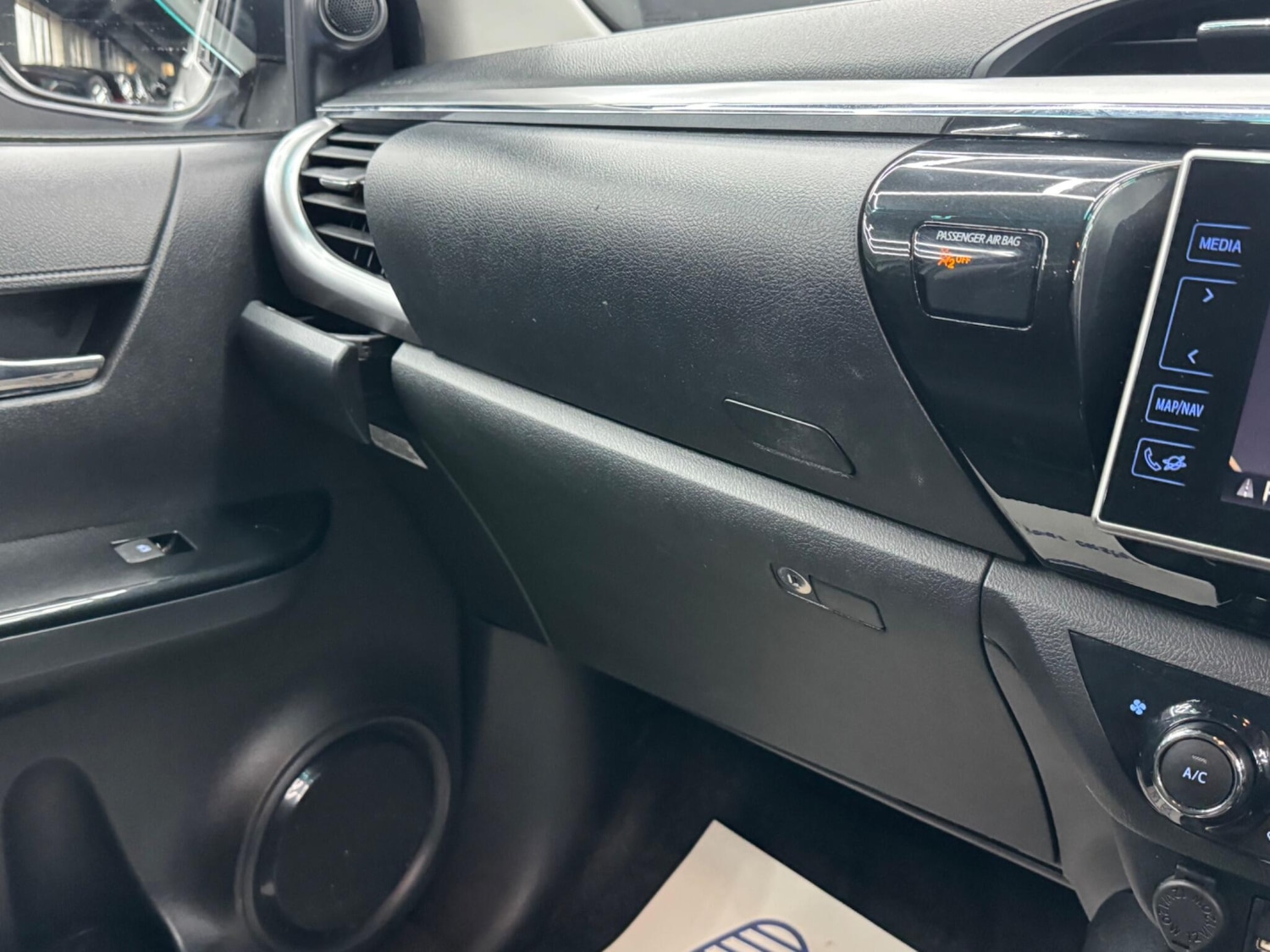 Used Toyota Hilux 2020 for sale - 76988150: Photo 31