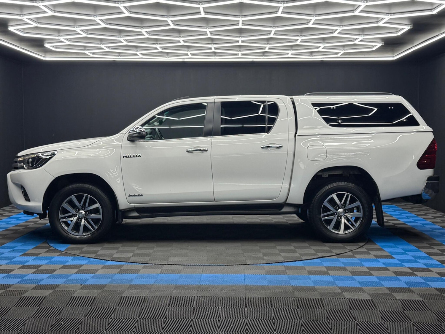 Used Toyota Hilux 2020 for sale - 76988150: Photo 8