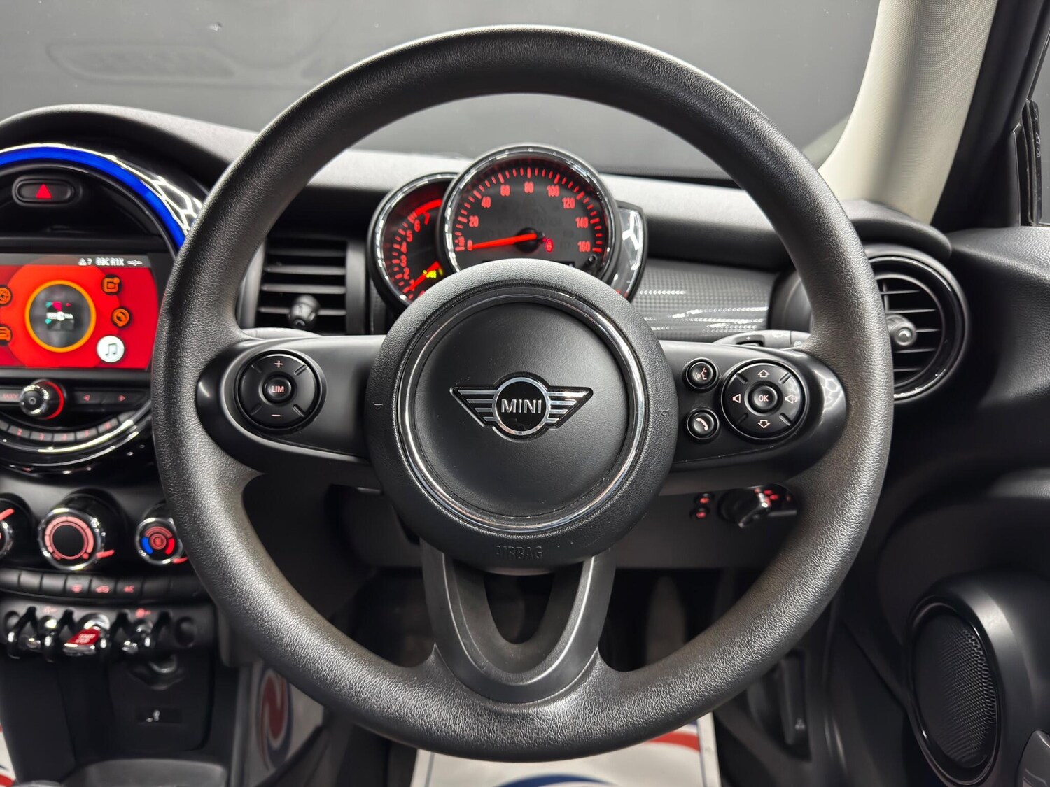 Used MINI Hatch 2018 for sale - 78020303: Photo 17