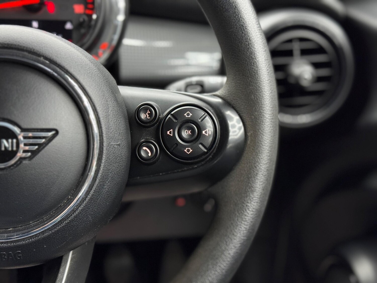 Used MINI Hatch 2018 for sale - 78020303: Photo 19