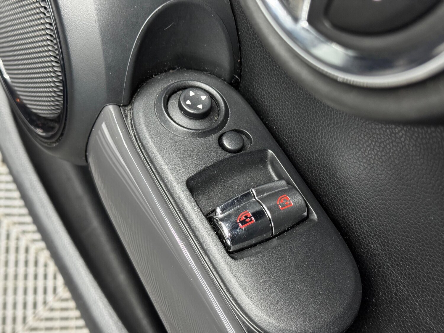 Used MINI Hatch 2018 for sale - 78020303: Photo 37