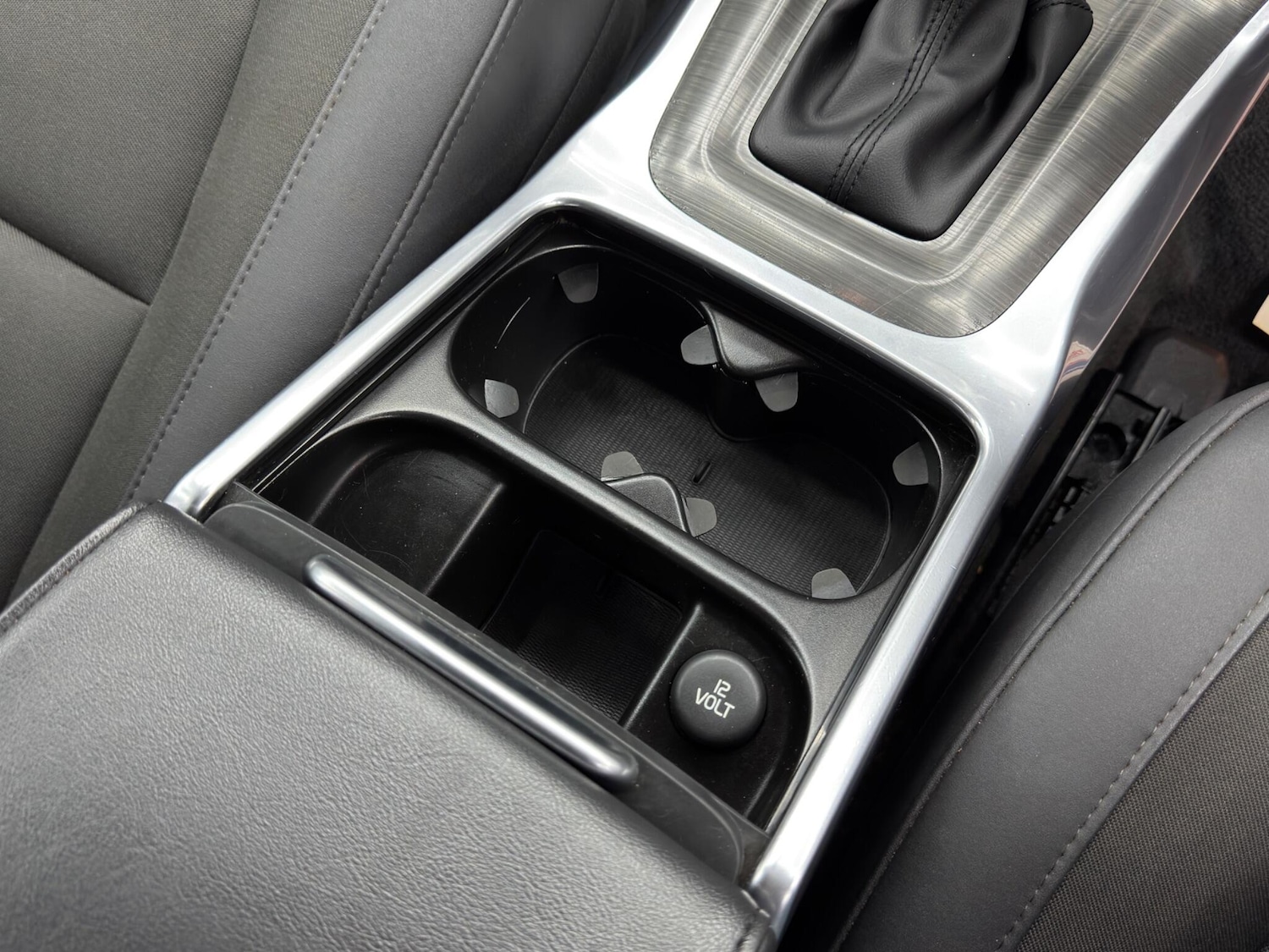 Used Volvo V70 2015 for sale - 77854276: Photo 24