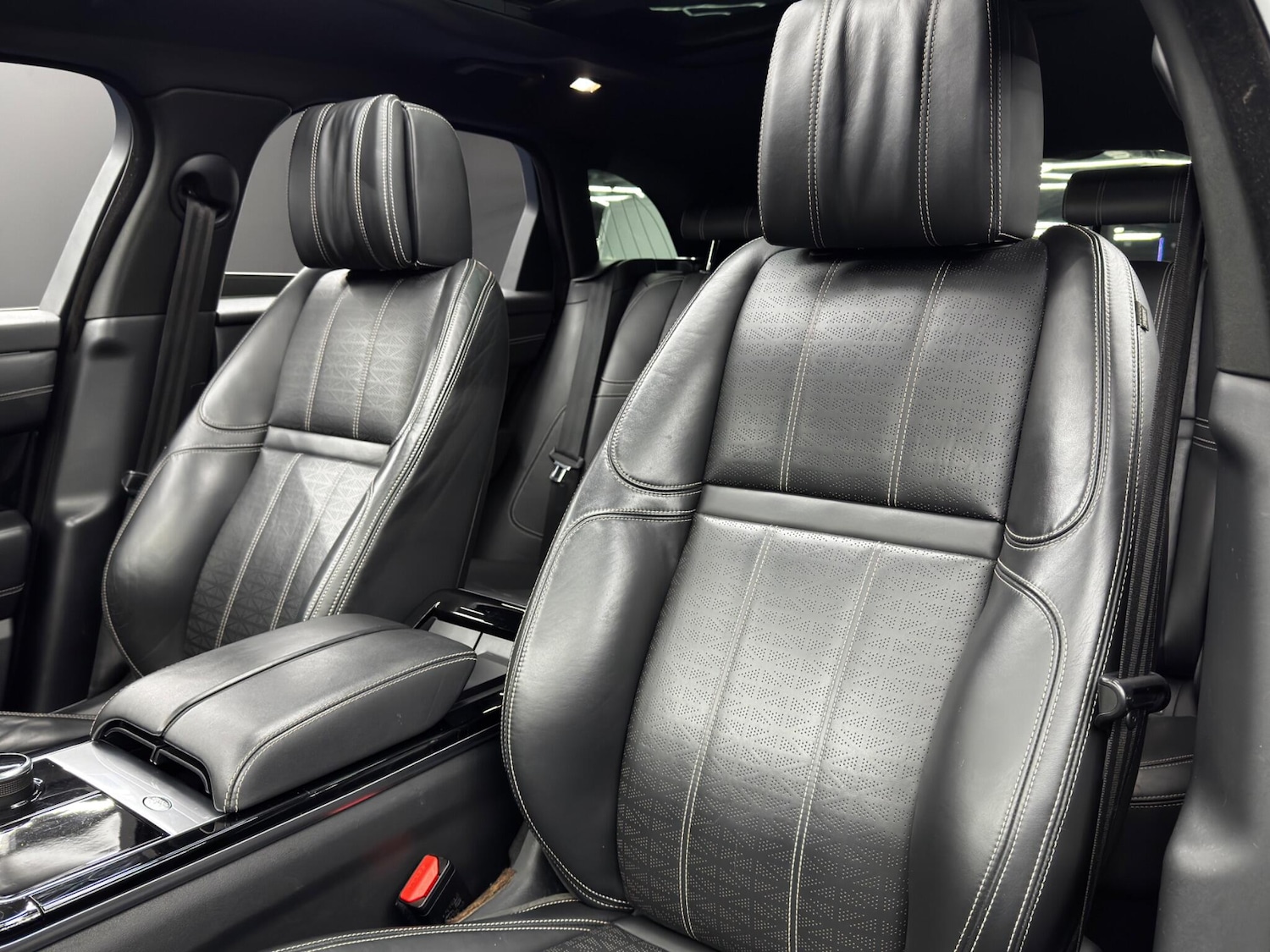 Used Land Rover Range Rover Velar 2017 for sale - 77175548: Photo 14