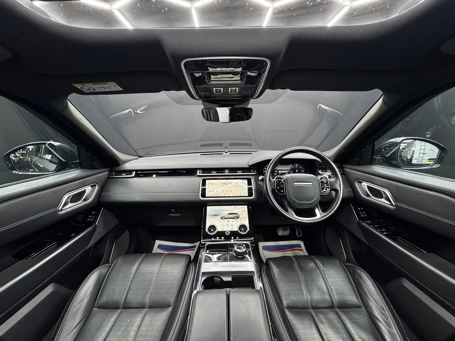 Used Land Rover Range Rover Velar 2017 for sale - 77175548: Photo 17