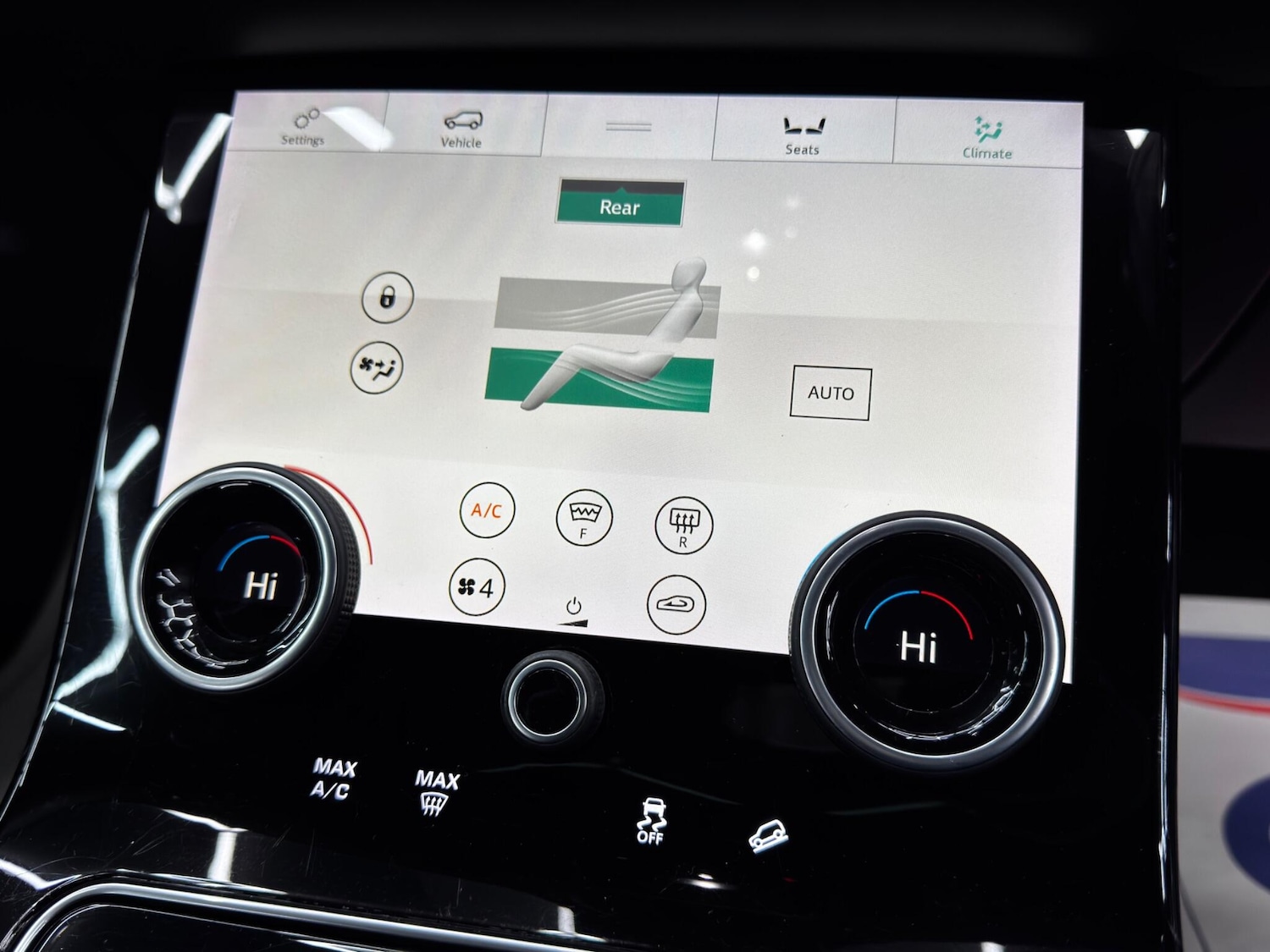 Used Land Rover Range Rover Velar 2017 for sale - 77175548: Photo 31