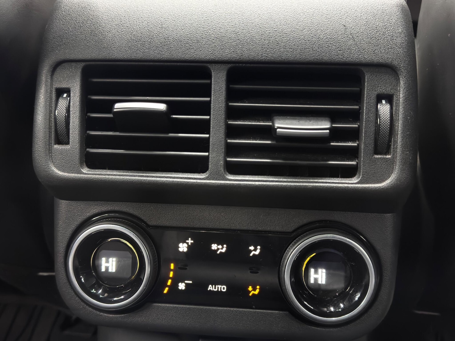 Used Land Rover Range Rover Velar 2017 for sale - 77175548: Photo 52