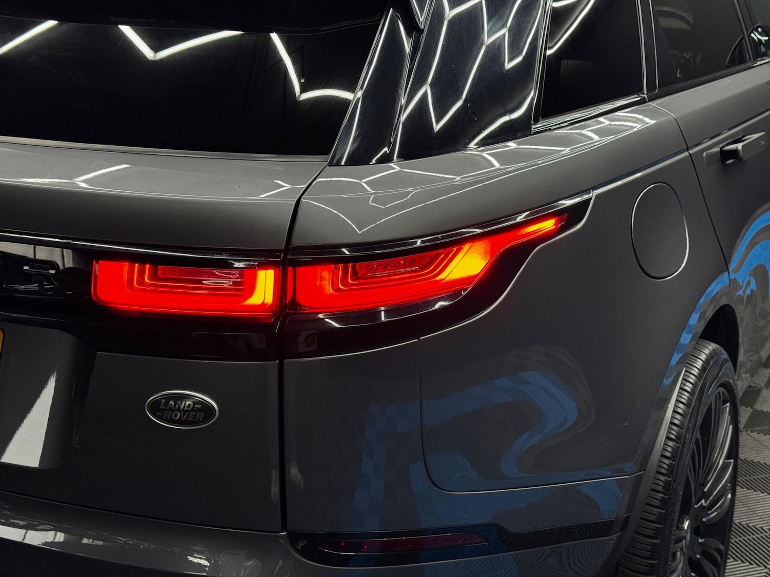 Used Land Rover Range Rover Velar 2017 for sale - 77175548: Photo 54