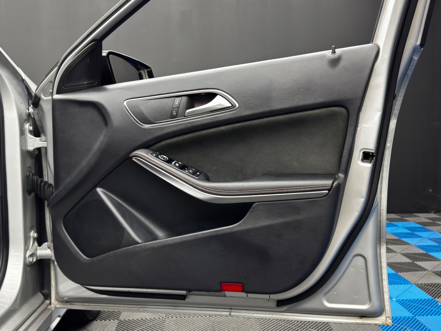 Used Mercedes-Benz A-Class 2014 for sale - 76633956: Photo 33