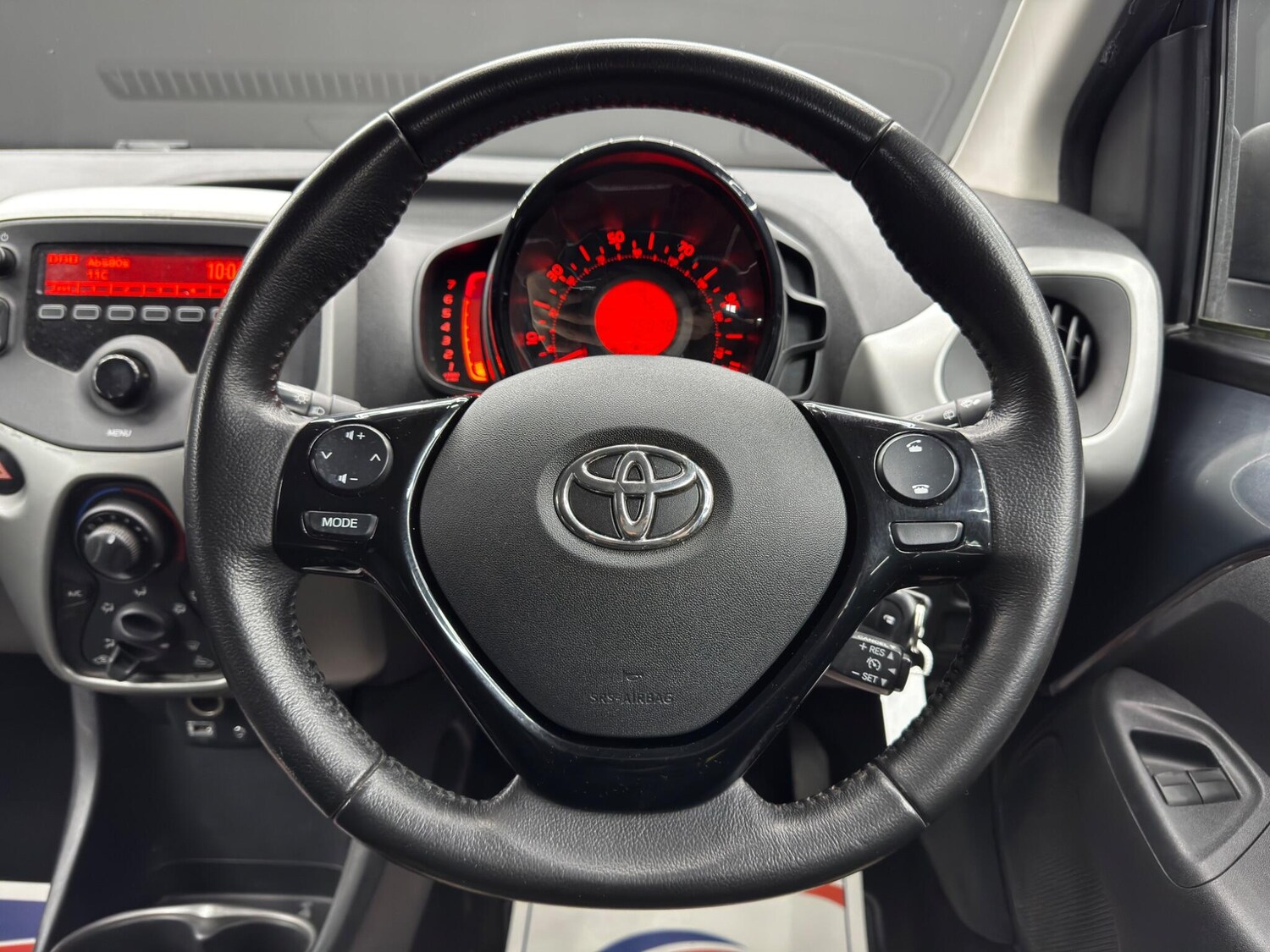 Used Toyota AYGO 2017 for sale - 77908907: Photo 18