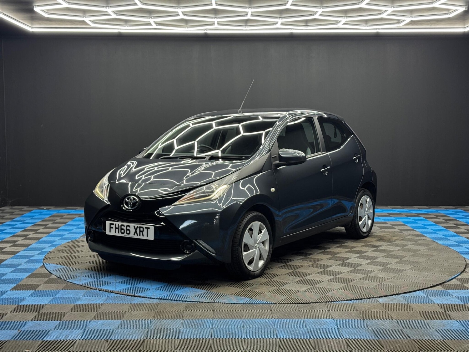 Used Toyota AYGO 2017 for sale - 77908907: Photo 3