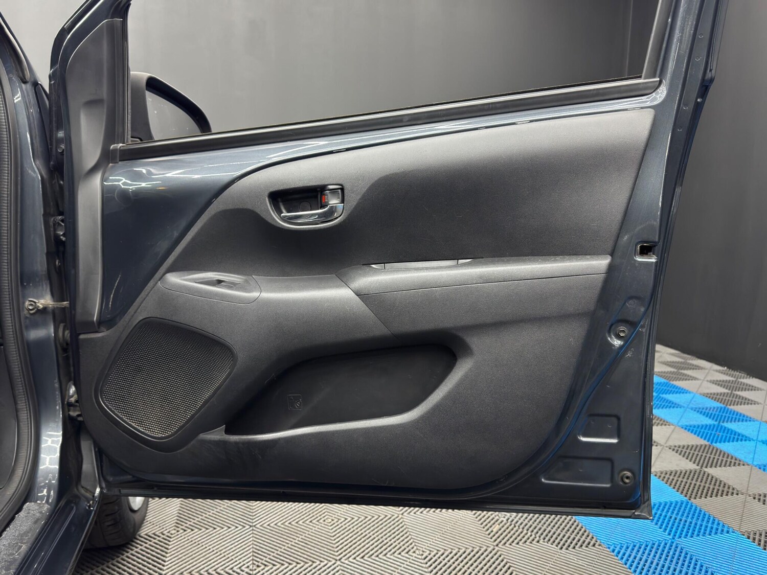 Used Toyota AYGO 2017 for sale - 77908907: Photo 32