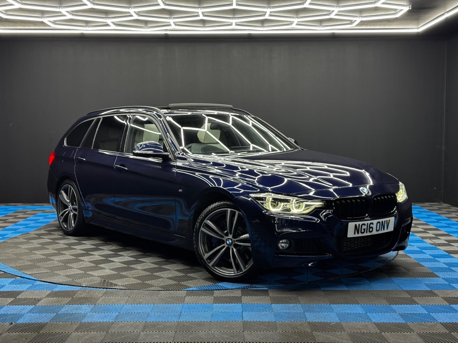 Used BMW 3 Series 2016 for sale - 76666758: Photo 1