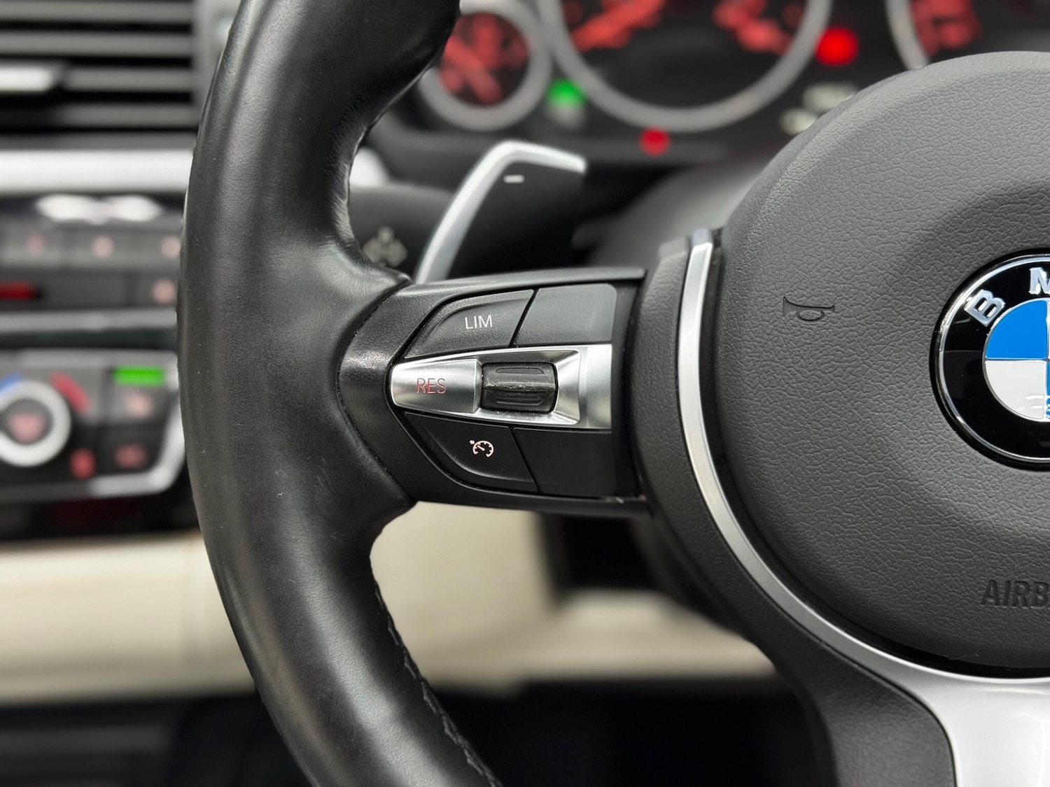 Used BMW 3 Series 2016 for sale - 76666758: Photo 18