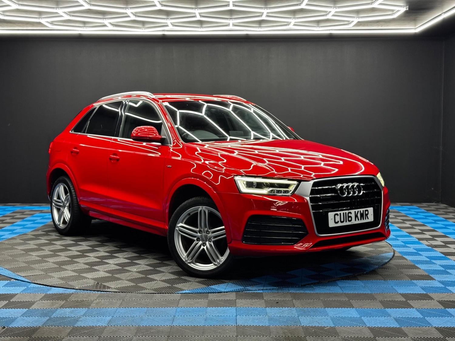 Used Audi Q3 2016 for sale - 76550678: Photo 1