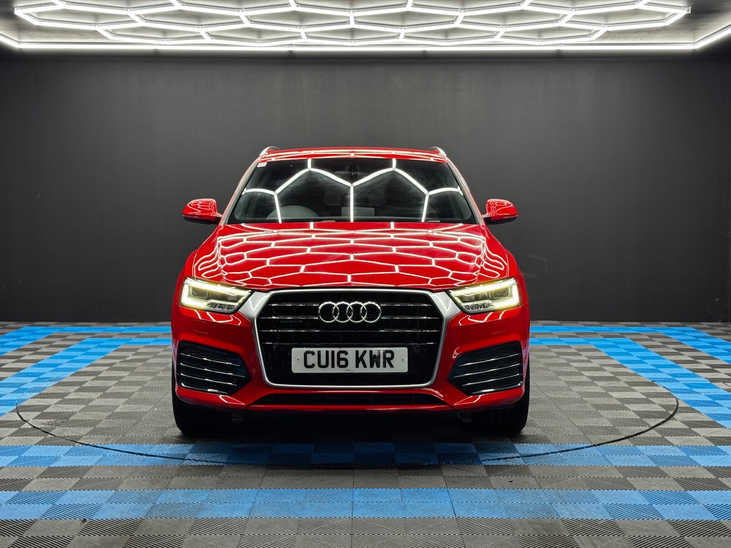 Used Audi Q3 2016 for sale - 76550678: Photo 2