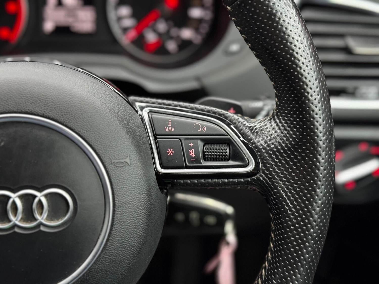 Used Audi Q3 2016 for sale - 76550678: Photo 21