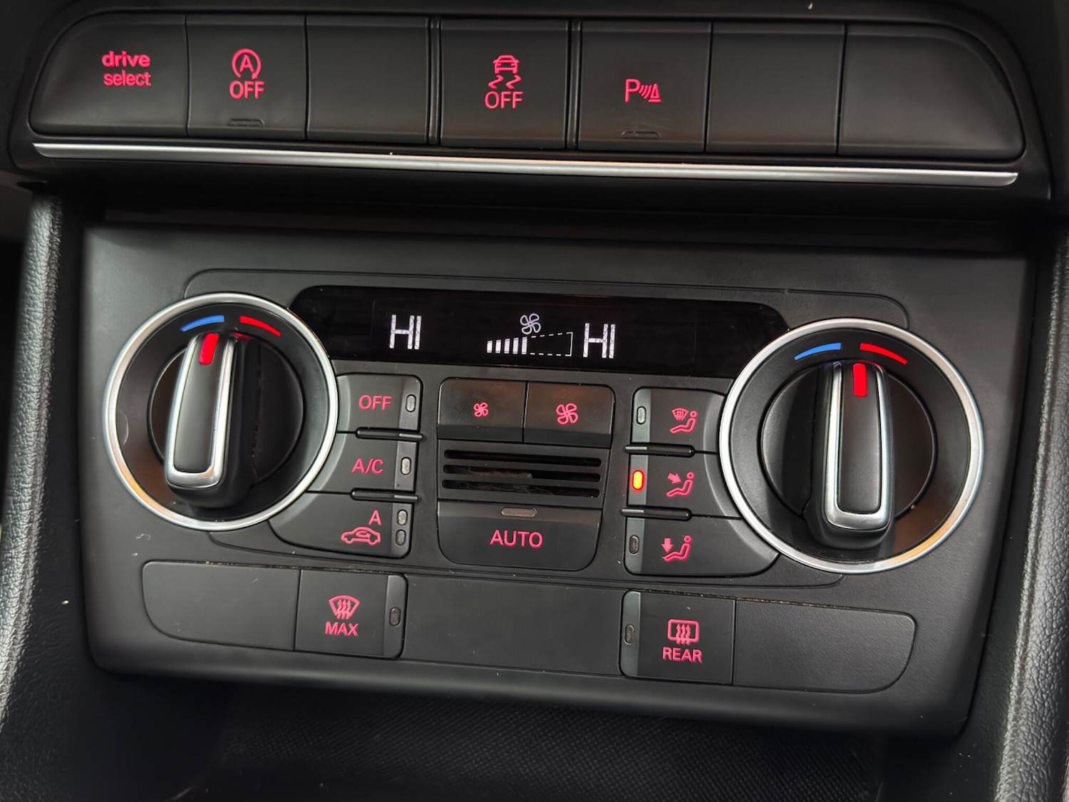 Used Audi Q3 2016 for sale - 76550678: Photo 27