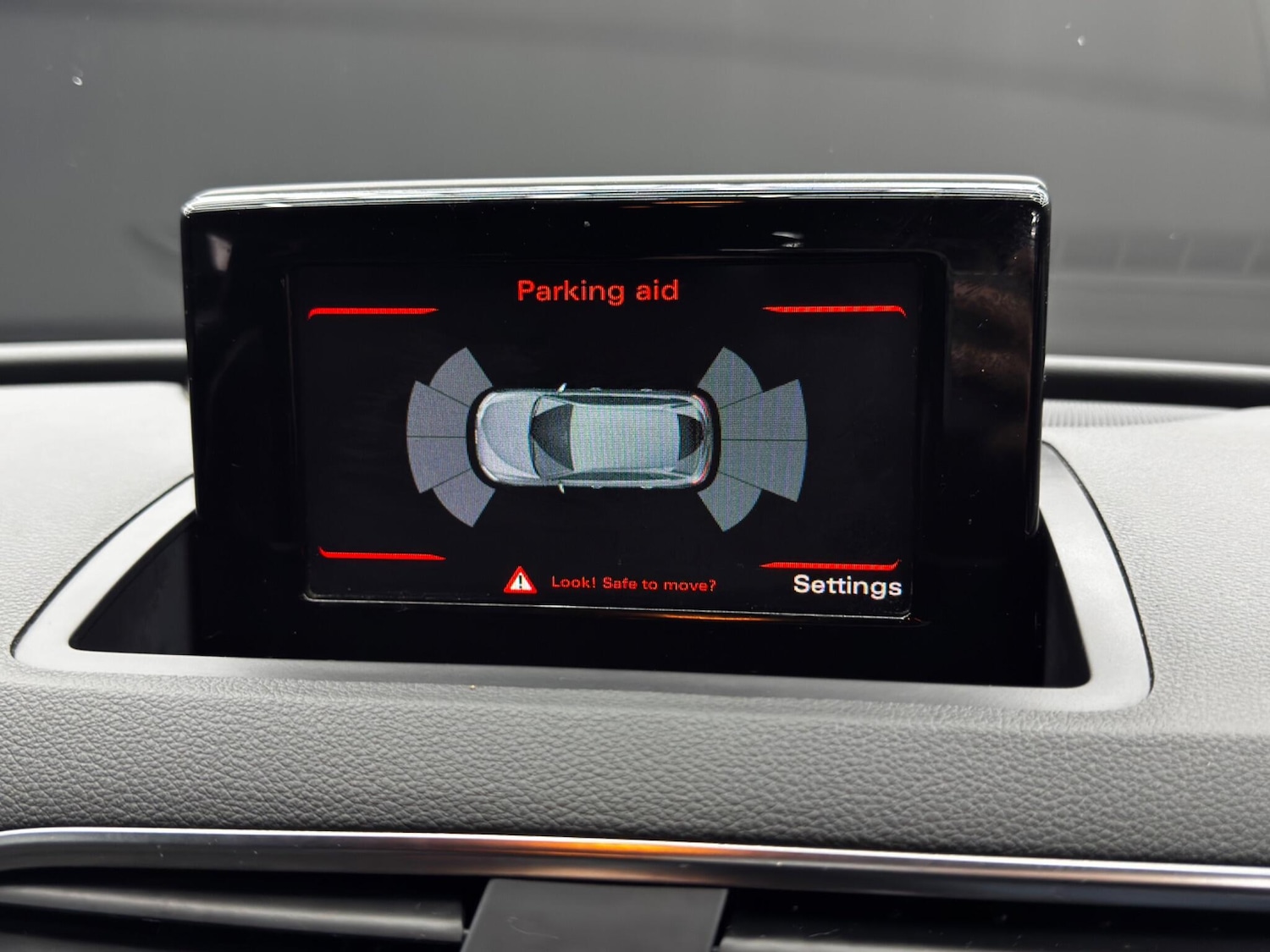 Used Audi Q3 2016 for sale - 76550678: Photo 36