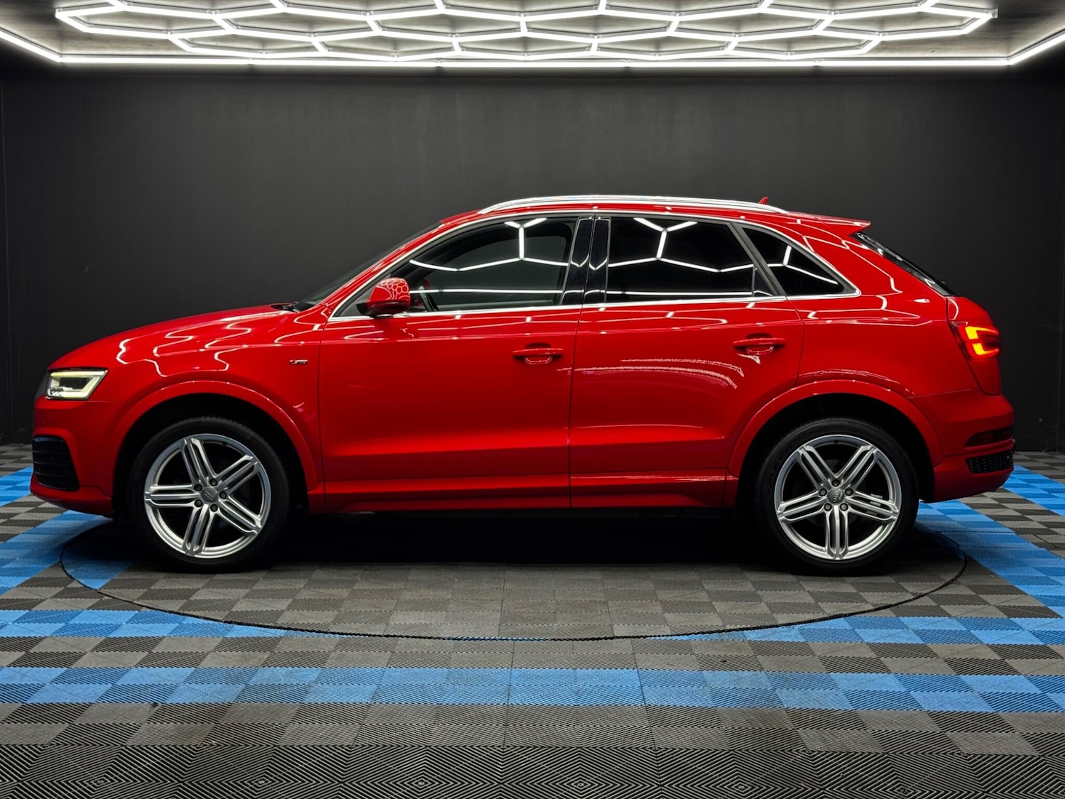 Used Audi Q3 2016 for sale - 76550678: Photo 8