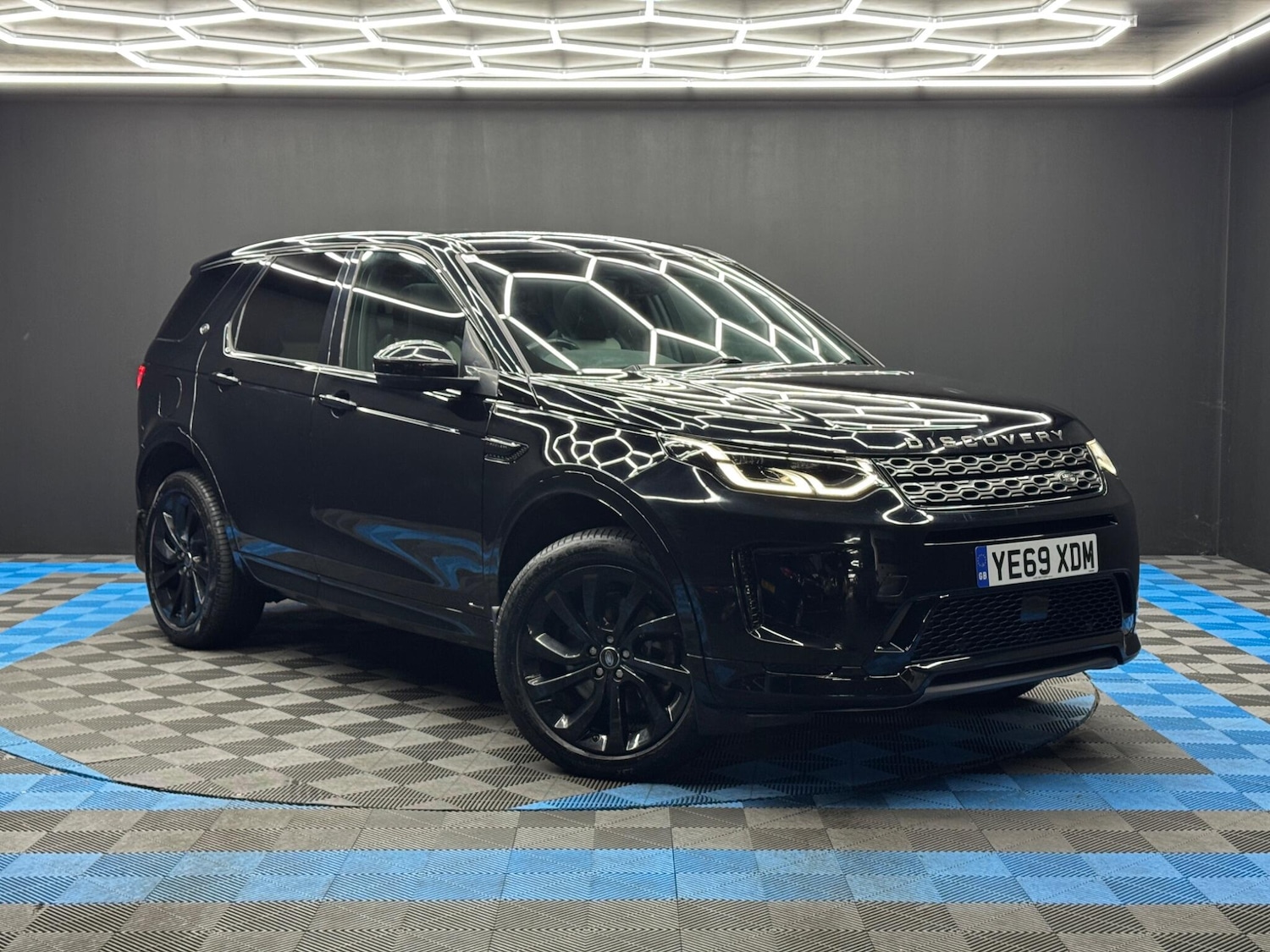 Used Land Rover Discovery Sport 2019 for sale - 77156251: Photo 1