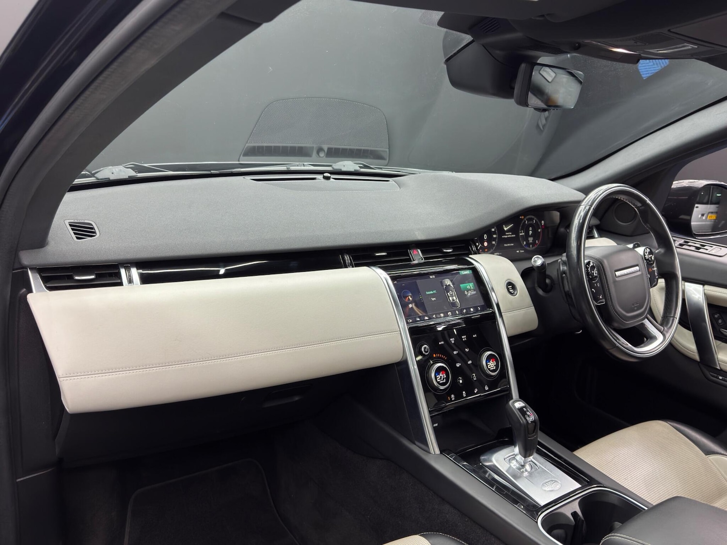 Used Land Rover Discovery Sport 2019 for sale - 77156251: Photo 11