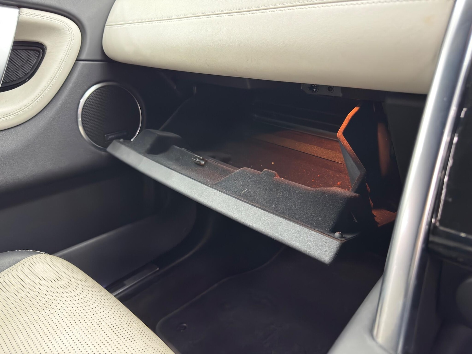 Used Land Rover Discovery Sport 2019 for sale - 77156251: Photo 42