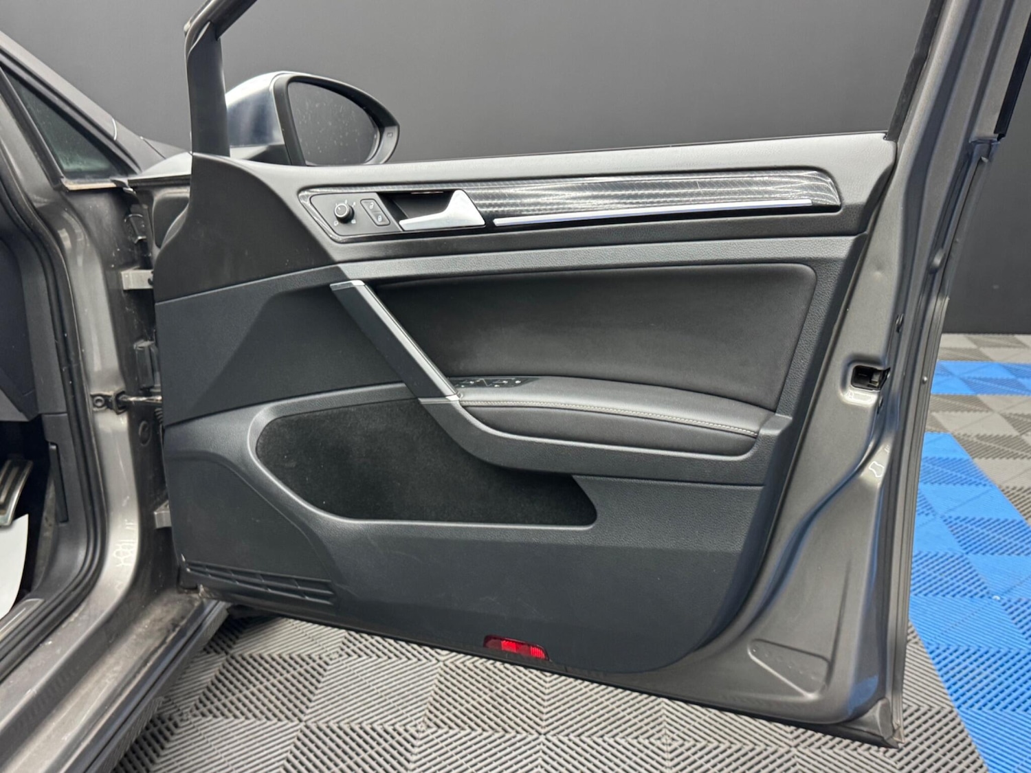 Vehicle 39