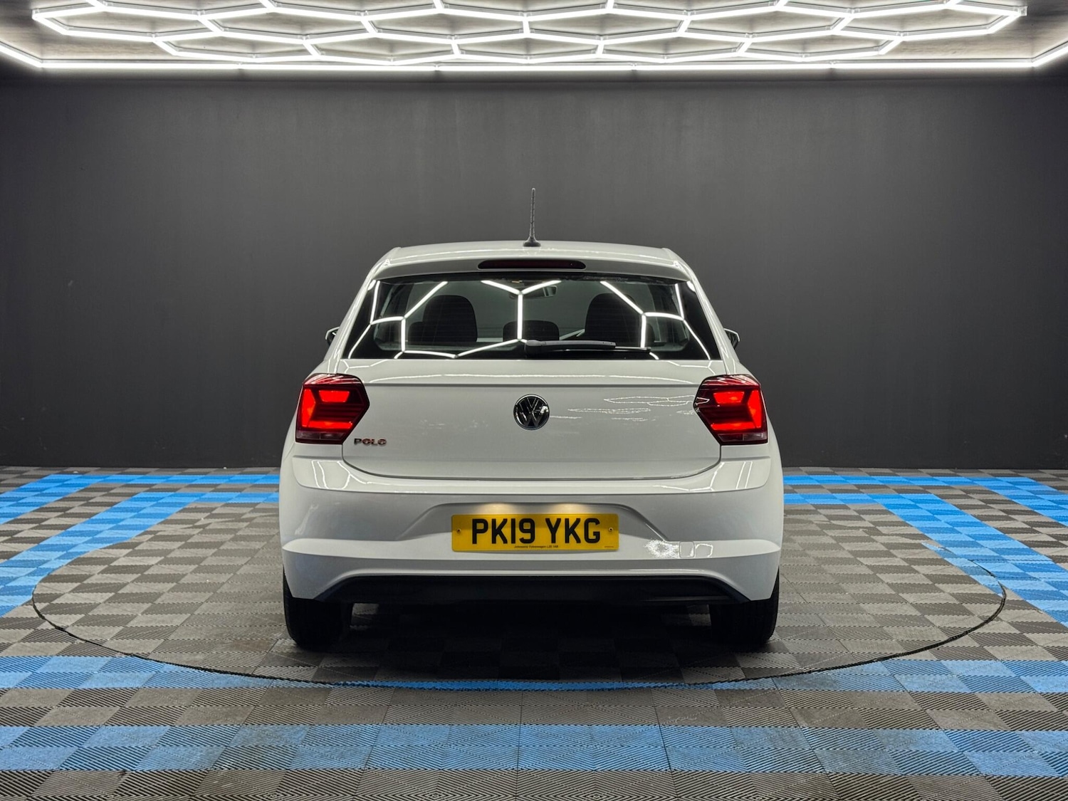 Used Volkswagen Polo 2019 for sale - 77550608: Photo 6