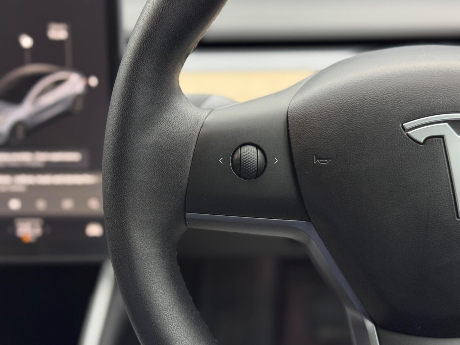 Used Tesla Model 3 2020 for sale - 76701624: Photo 20