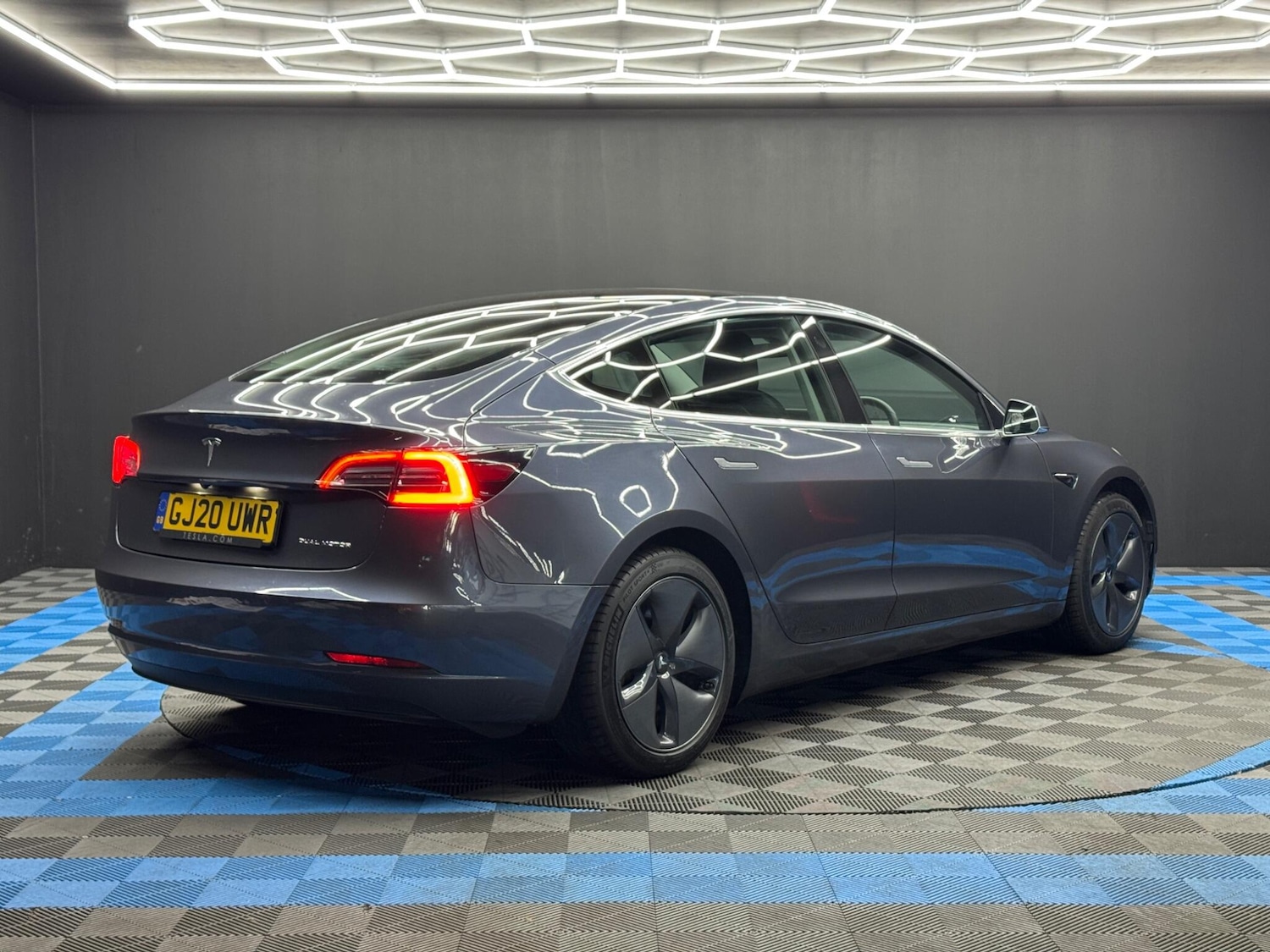 Used Tesla Model 3 2020 for sale - 76701624: Photo 5