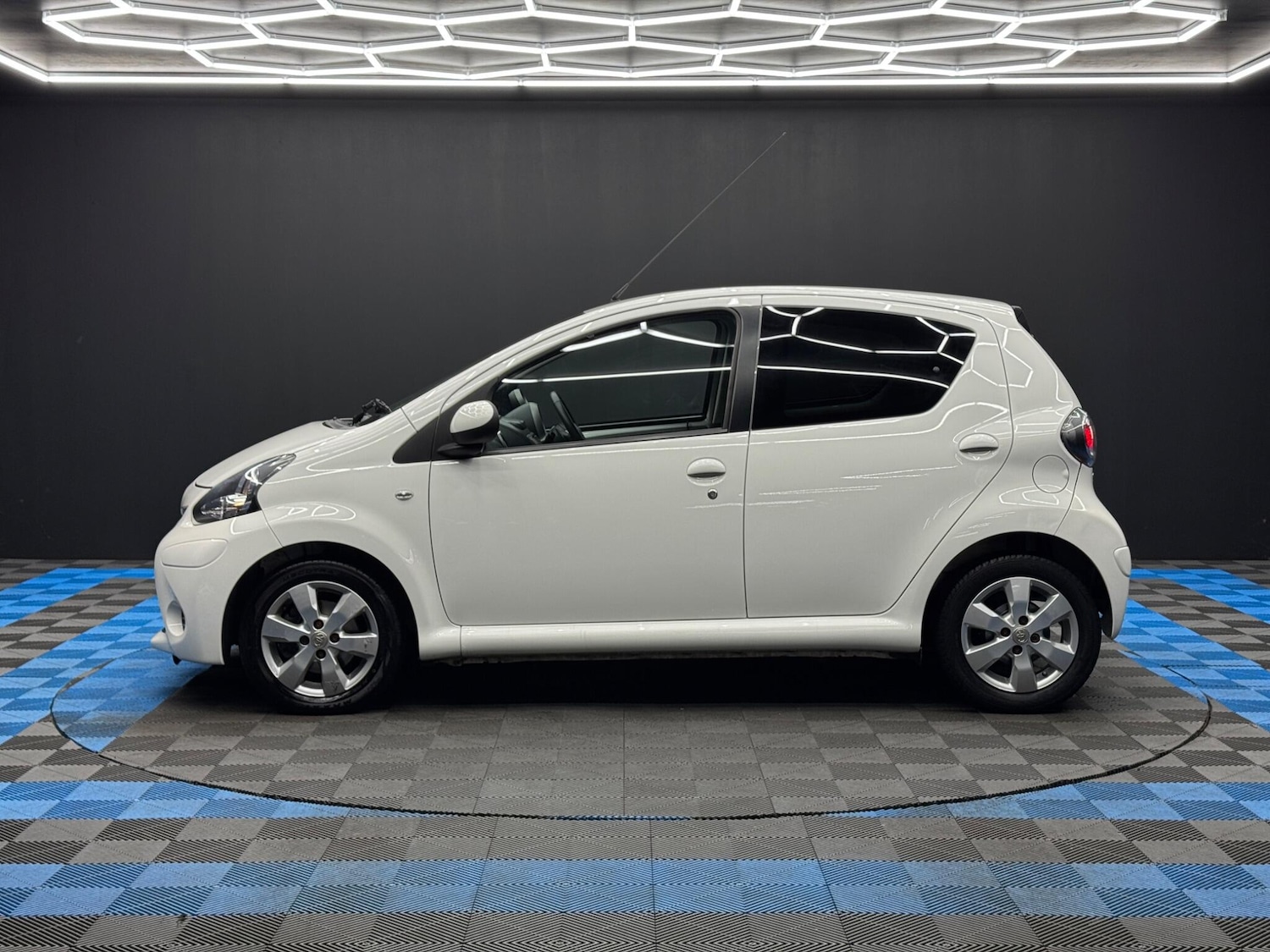 Used Toyota AYGO for sale - 77278744: Photo 8