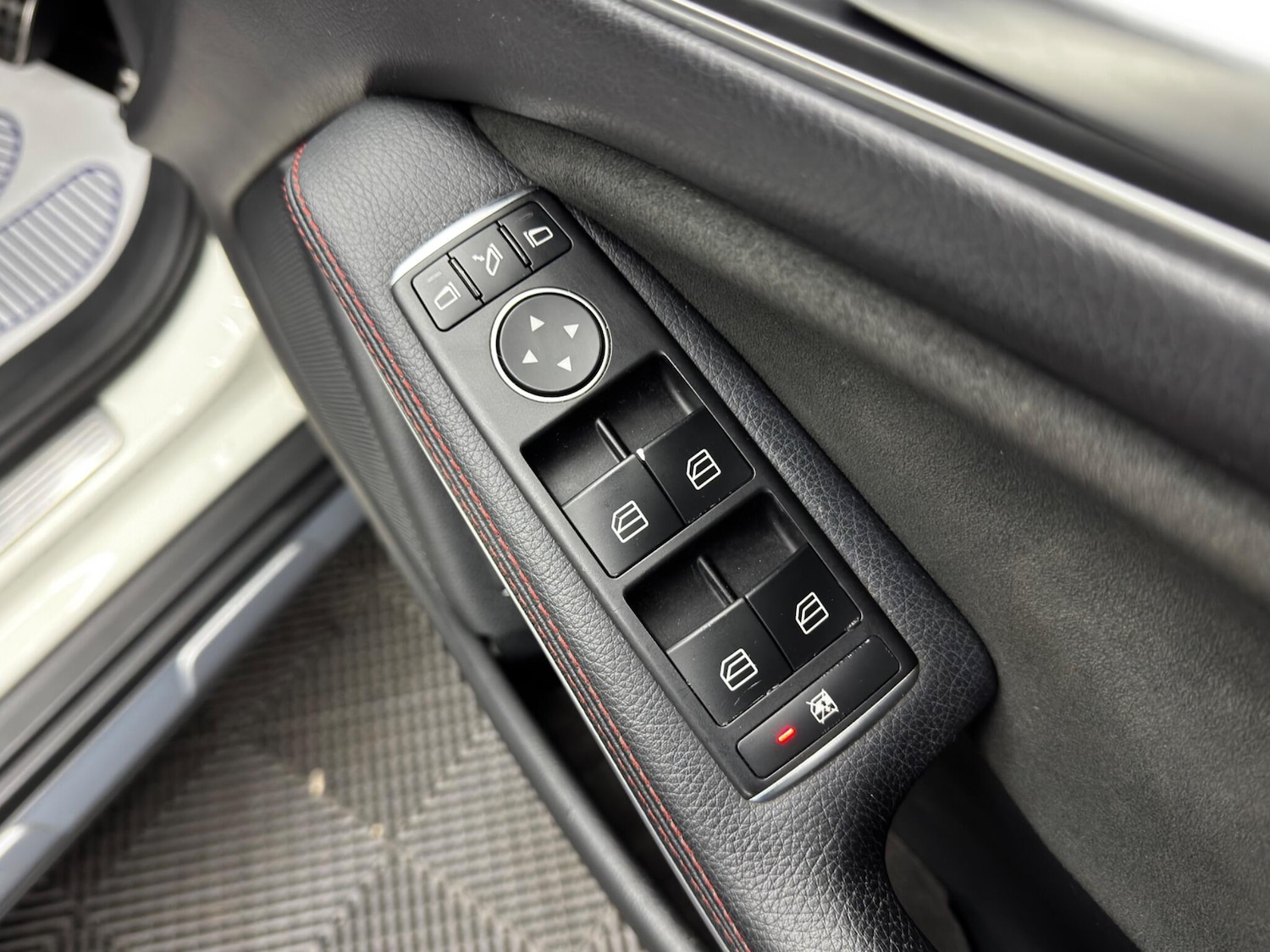 Used Mercedes-Benz GLA 2017 for sale - 76424270: Photo 42