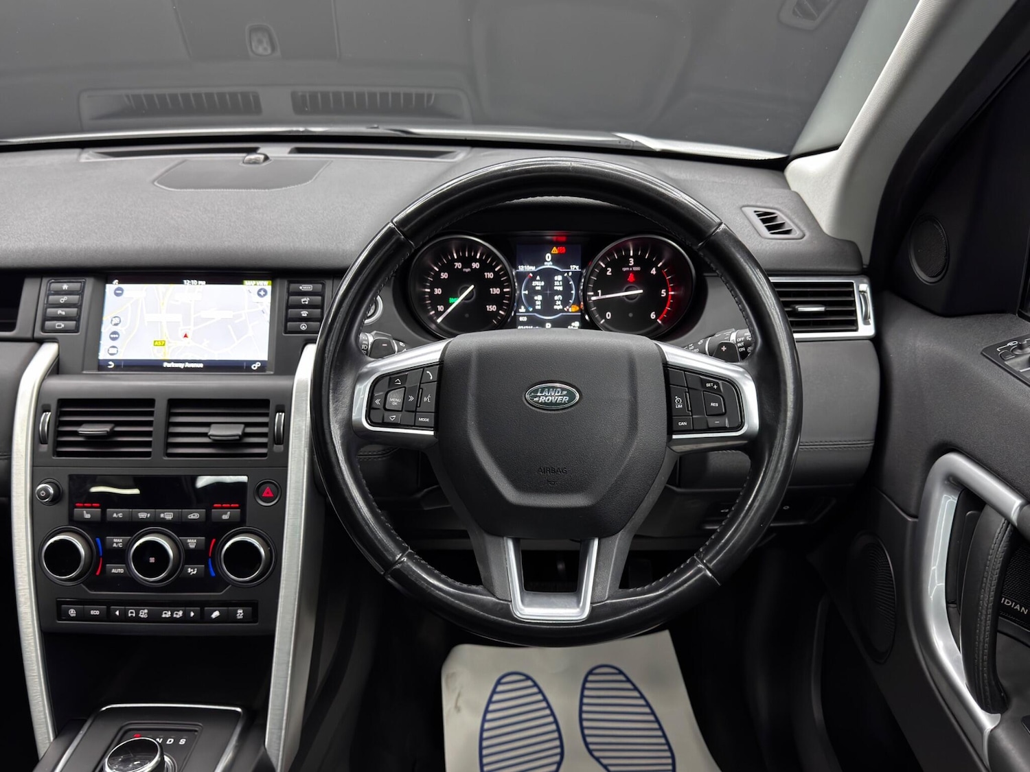 Used Land Rover Discovery Sport 2018 for sale - 76511837: Photo 18