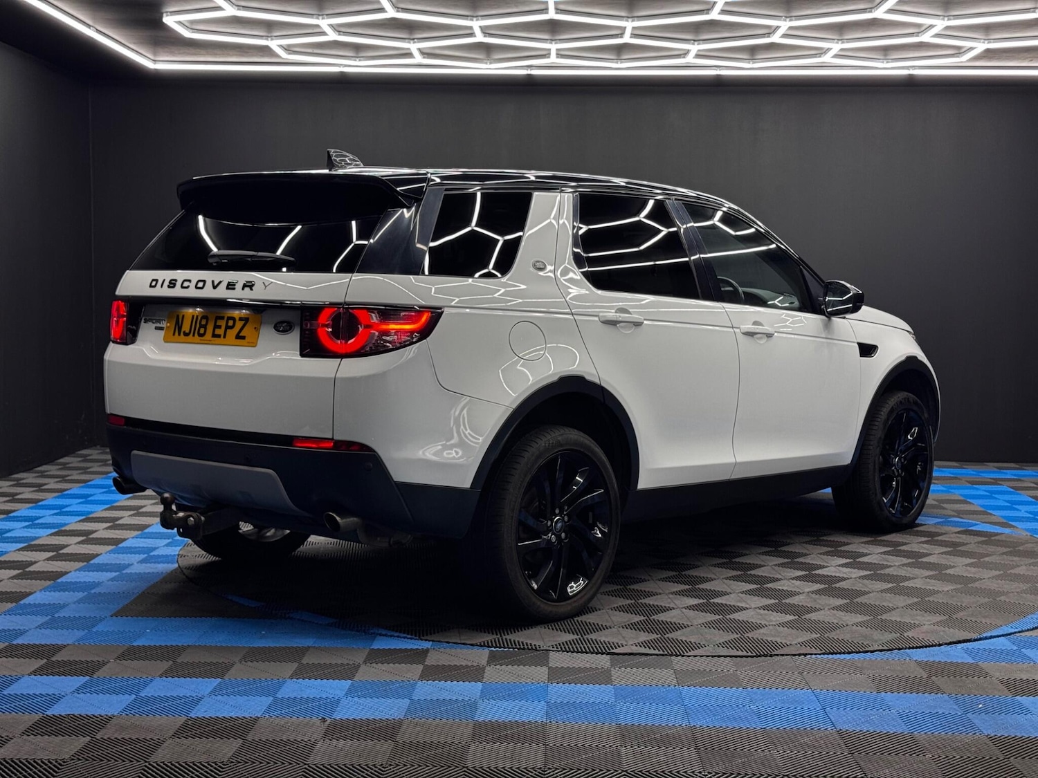 Used Land Rover Discovery Sport 2018 for sale - 76511837: Photo 5