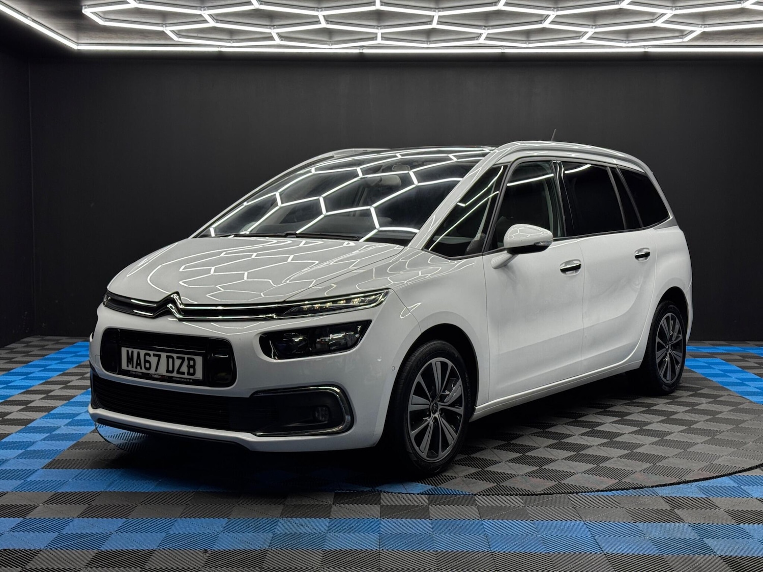 Used Citroen C4 Grand Picasso 2017 for sale - 76727365: Photo 3
